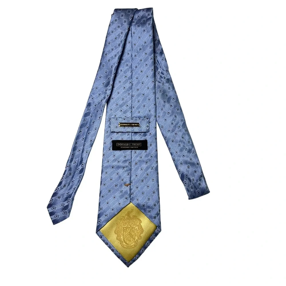 Donald Trump Men's Necktie‎ Silk Designer Light Blue Geometric Pattern
